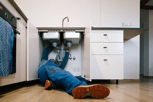 Professional Emergency Plumber technician working in Hendricks, WV